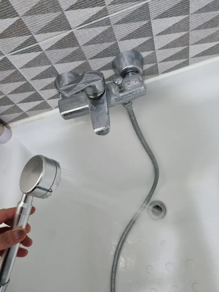 욕조 샤워기 교체, 이렇게 하면 확실하게 해결됩니다